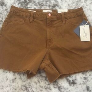 Women's High-Rise Vintage Midi Cotton Jean
Shorts - Universal Thread - Tan Brown